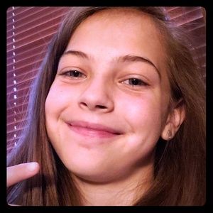 Meet your Posher, Julie